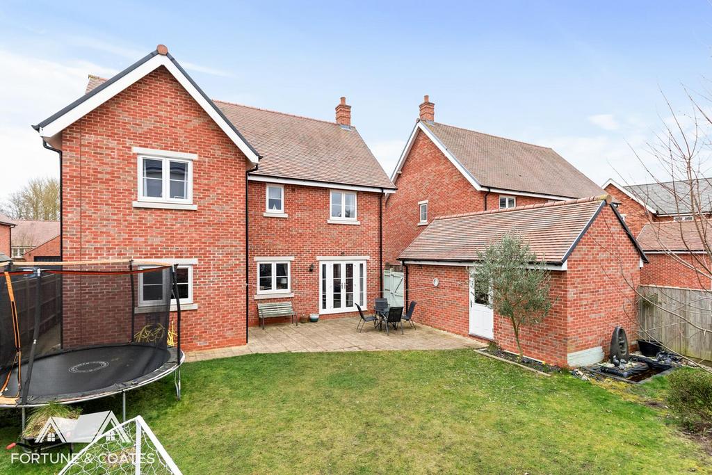 Terlings Avenue 27.jpg