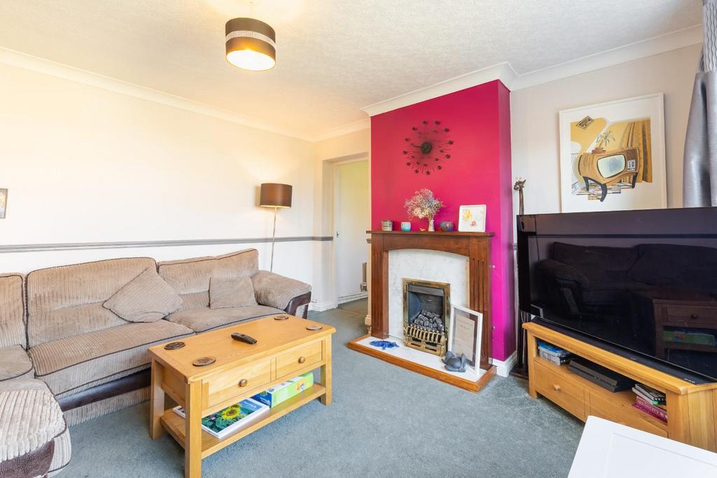 Lounge-1.jpg