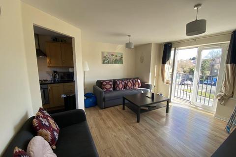 2 bedroom flat to rent, Dunster Close, The Pavillions, Rugby, CV22