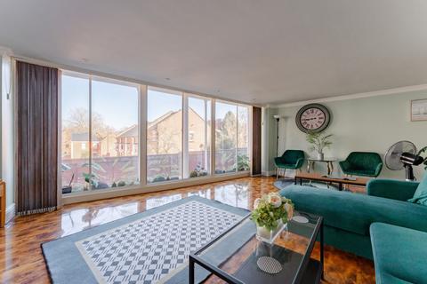 2 bedroom flat for sale, Westwick Street, Norwich