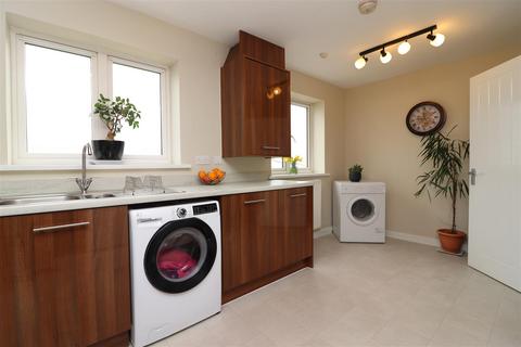 5 bedroom end of terrace house for sale, Clarendon Gardens, Barnstaple, Devon, EX31