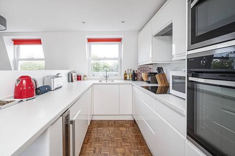2 bedroom flat to rent, Nevill Road, Stoke Newington, London, N16
