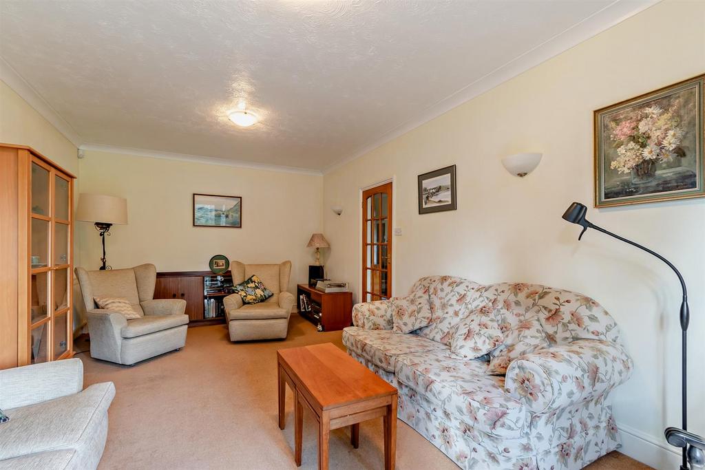 8638802-interior16-800.jpg