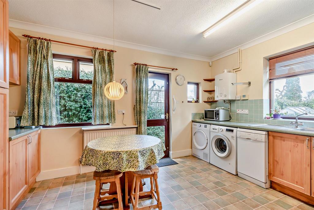 8638802-interior14-800.jpg