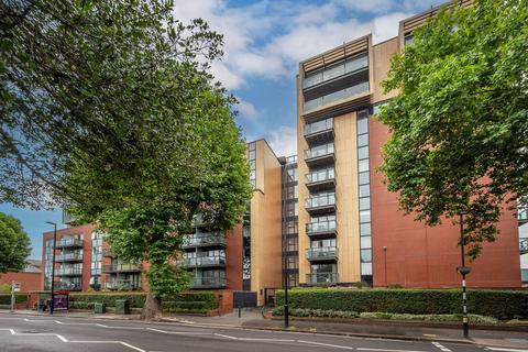 1 bedroom flat for sale, Westgate House, Isleworth, TW7
