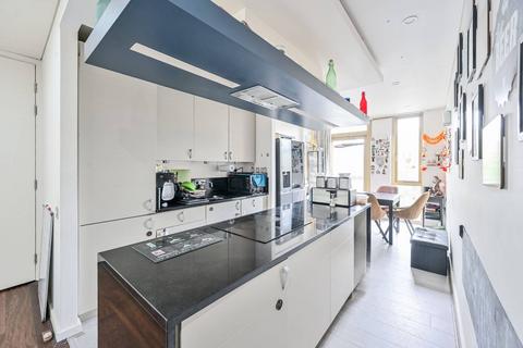 2 bedroom flat for sale, Becquerel Court, Greenwich Millennium Village, London, SE10
