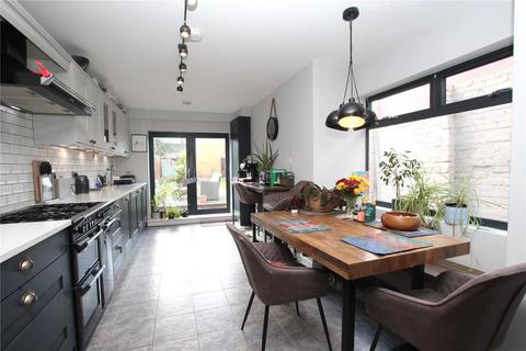 84 Ceres Road, London, SE18 1HL
