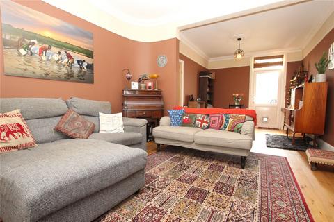 84 Ceres Road, London, SE18 1HL