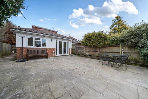 4 bedroom semi-detached house for sale, Cray Road, Crockenhill, Swanley