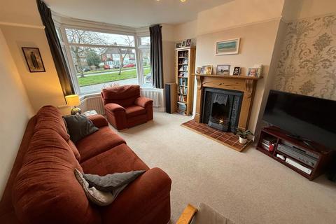 4 bedroom semi-detached house for sale, Kingsway, Oldbury, B68 0QE