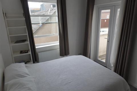 1 bedroom flat for sale, George Street, Brighton