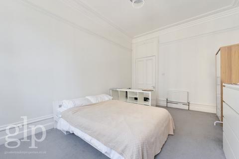 2 bedroom apartment to rent, Bedford Court Manisons, Bedford Avenue, Bloomsbury, WC1B