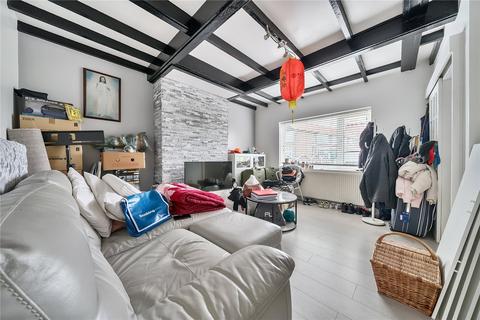 128 Eltham Palace Road, London, SE9 5LY