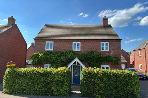 4 bedroom detached house for sale, Cub Close, Bugbrooke, Northampton, NN7 3GA