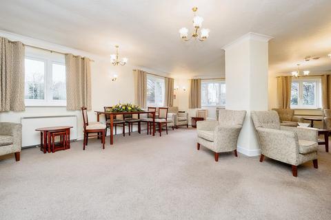 1 bedroom flat for sale, Cunningham Close, Romford, RM6