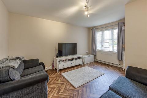 49 Dingle Road, Wombourne, Wolverhampton, WV5 0EG