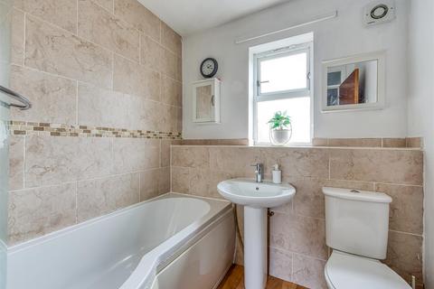 49 Dingle Road, Wombourne, Wolverhampton, WV5 0EG