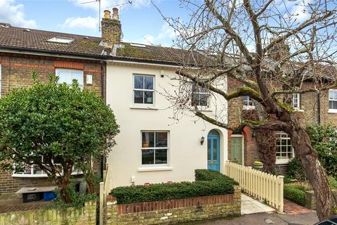 63 Alexandra Road, Richmond, TW9 2BT