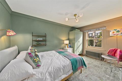 63 Alexandra Road, Richmond, TW9 2BT