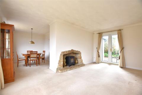 2 bedroom bungalow for sale, Templegate Avenue, Leeds, West Yorkshire