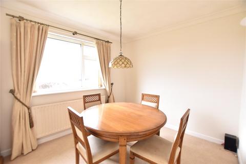 2 bedroom bungalow for sale, Templegate Avenue, Leeds, West Yorkshire