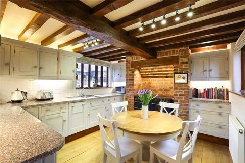 4 bedroom barn conversion to rent, Stocks Road, Tring HP23