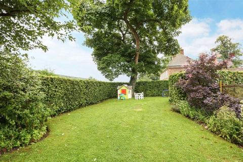 4 bedroom barn conversion to rent, Stocks Road, Tring HP23