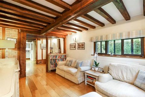 4 bedroom barn conversion to rent, Stocks Road, Tring HP23