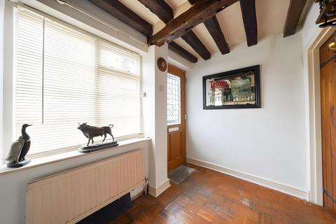 4 bedroom semi-detached house for sale, Melton Road, Thurmaston, Leicester, LE4
