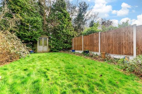 21 Cricketers Drive, Meopham, Gravesend, DA13 0AX