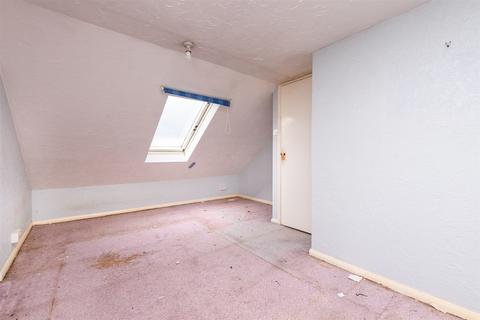 21 Cricketers Drive, Meopham, Gravesend, DA13 0AX