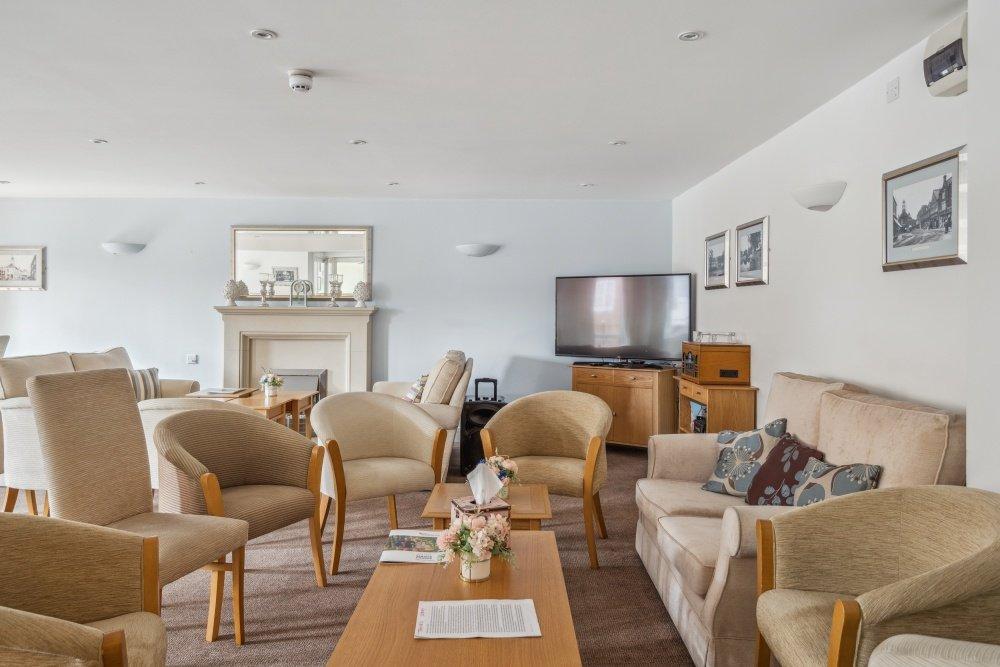 Communal Lounge
