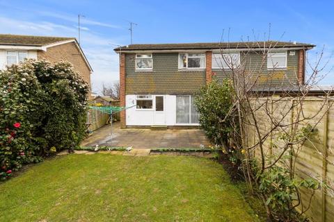 Bernhard Gardens, Polegate BN26