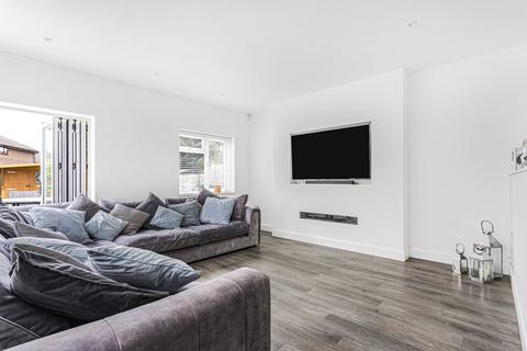 237 Laleham Road, Staines-upon-thames, TW18 2NS