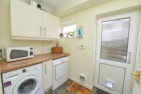 6 Bishops Close, Fleet, GU52 7TU