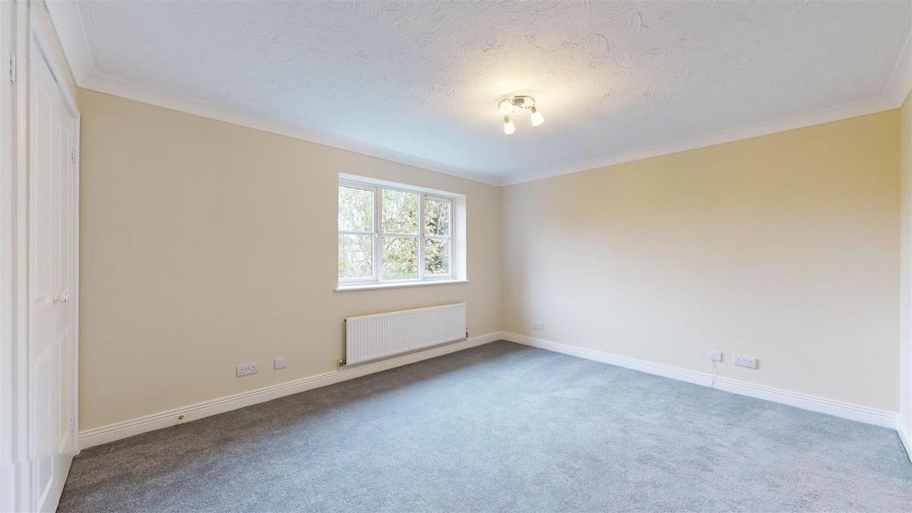 11 Cavendish Close Bedroom One.jpg