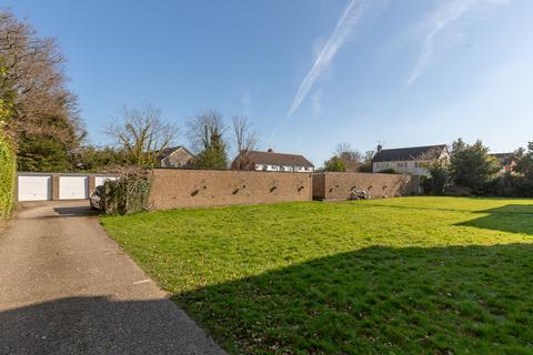 2 bedroom flat for sale, Grovelands, Horley, Surrey, RH6