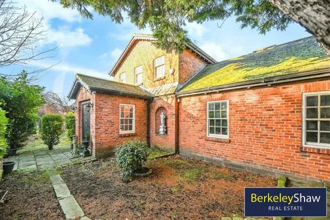 5 bedroom character property for sale, Carr Moss Lane, Halsall, Ormskirk, Lancashire, L39 8SA