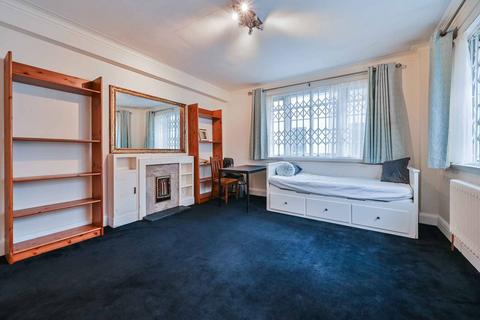 1 bedroom flat for sale, Tavistock Court, Bloomsbury, London, WC1H