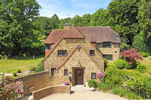 Christmas Lane, Farnham Common, Buckinghamshire, SL2