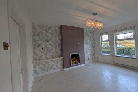 2 bedroom flat to rent, Dunterlie Avenue, Glasgow G13