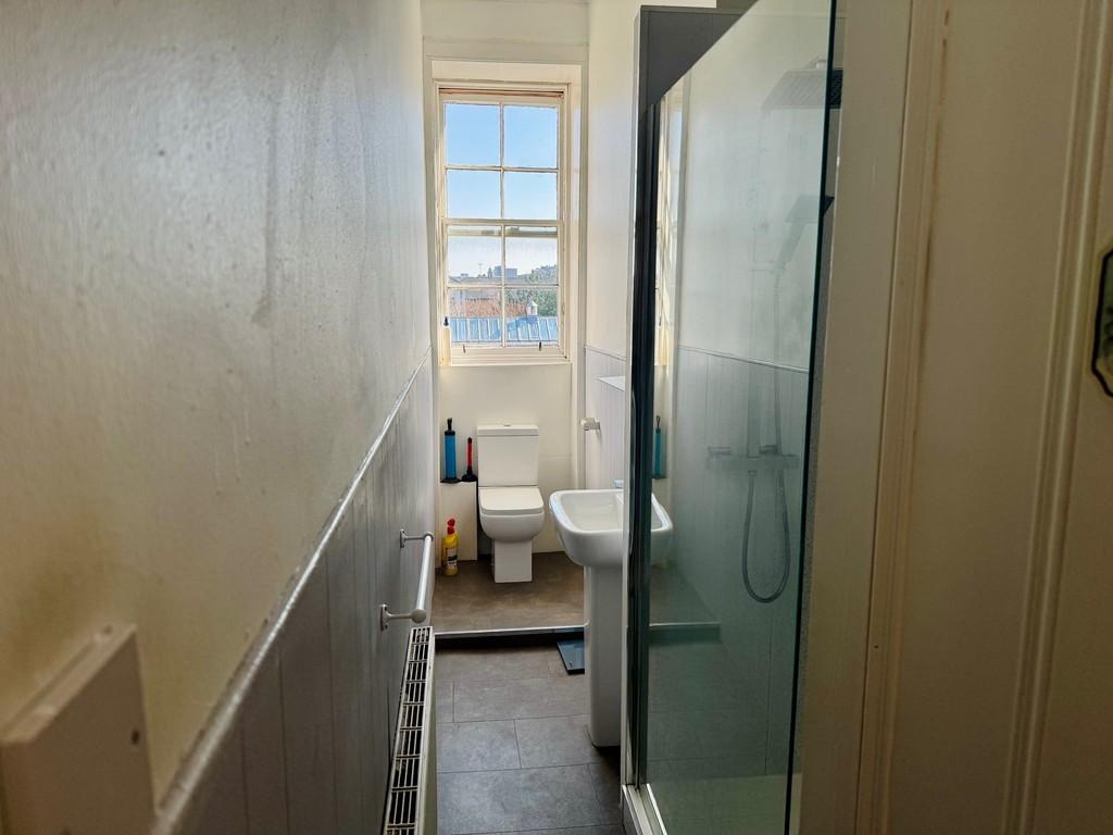 Bathroom1