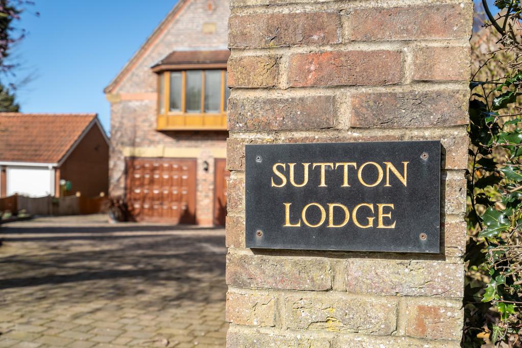 Sutton lodge-4