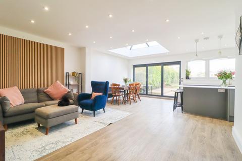 4 bedroom semi-detached house for sale, Forest Road, Loughborough, LE11