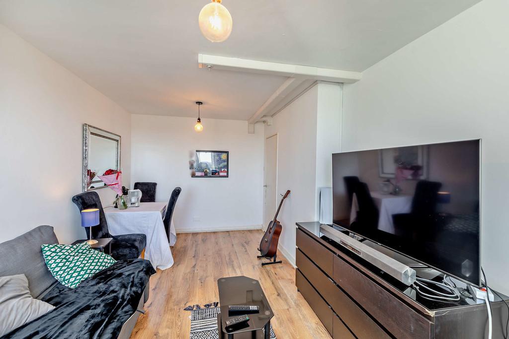 8638174-interior08-800
