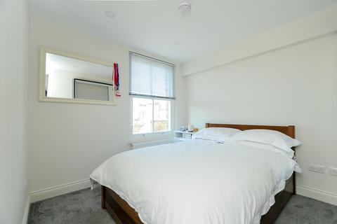 1 bedroom flat for sale, Chatsworth Road, London
