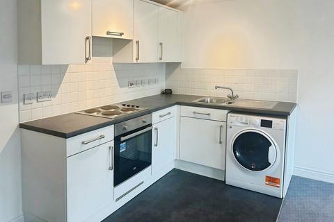 Studio for sale, Marcus House, New North Road