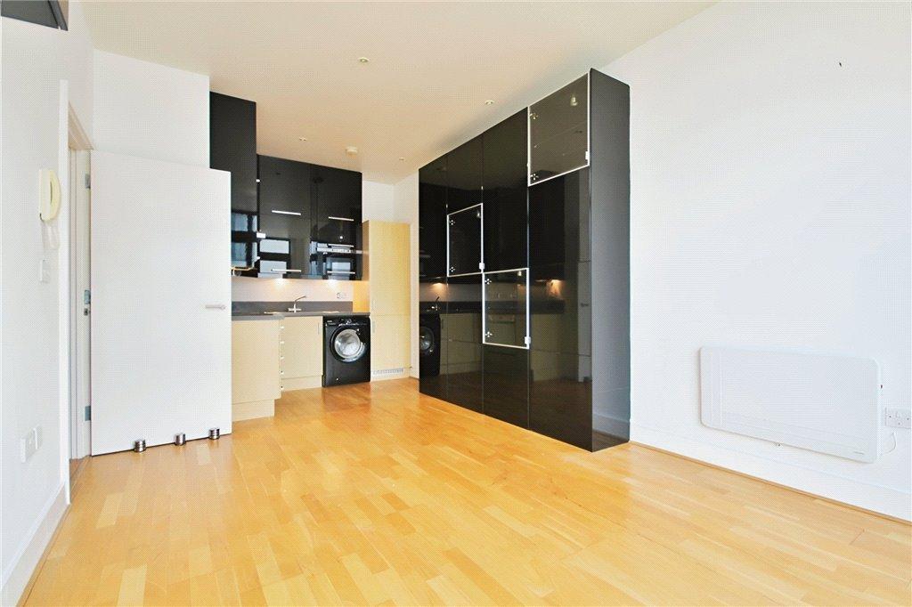 Kitchen/Reception