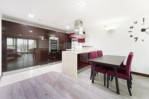 2 bedroom apartment to rent, Bridges Court Road, London SW11