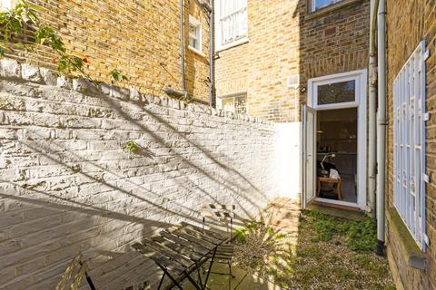 1 bedroom flat for sale, Radipole Road, Fulham, London